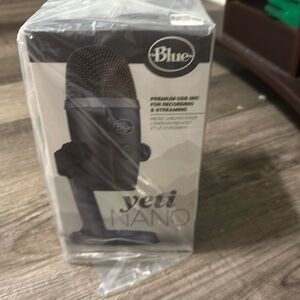 Yeti Nano - Blue Podcast Streaming Mic